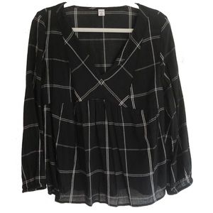Old Navy | Black & White Striped Blouse